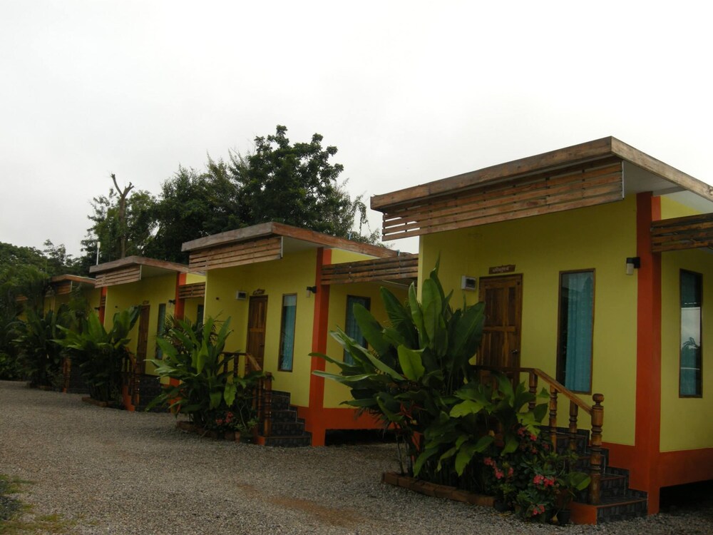 Bansermsuk Resort — hotel in Lom Sak