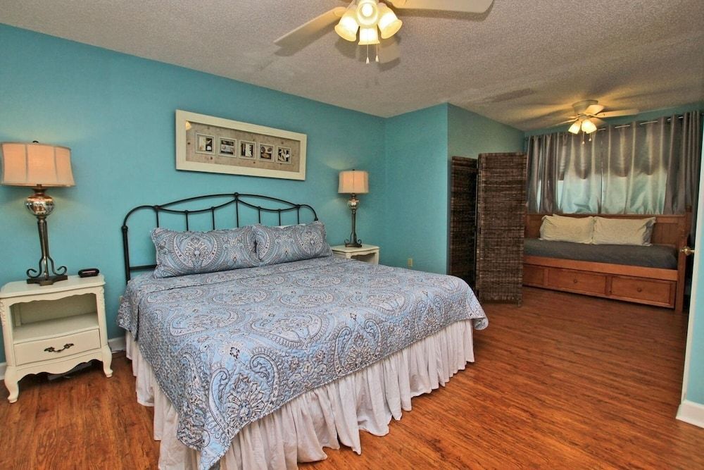 My Friend's Place by Youngs Suncoast - photo 5