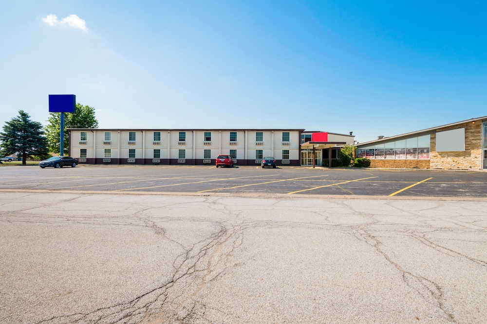 OYO Hotel Morton East Peoria I 74 - photo 30