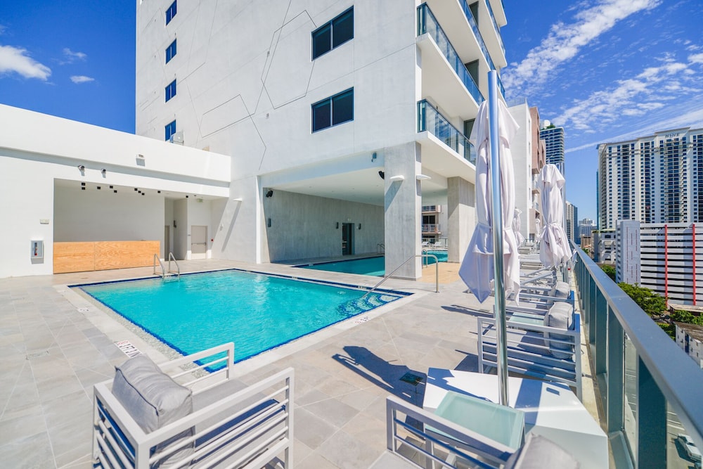 Prime location: Luxury Condo at brickell — 4-Star Luxury Hotel in Miami, United States