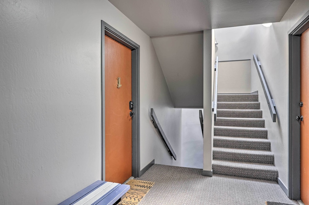 8 Mi To Keystone Resort Dillion Condo with Hot Tub - photo 10