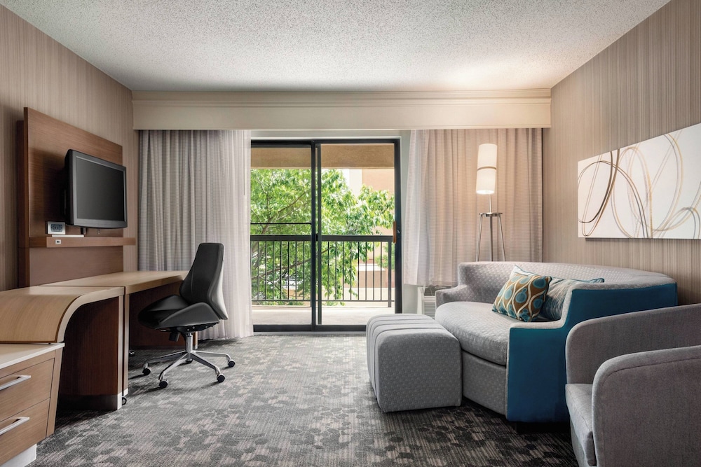 Courtyard by Marriott Dayton North - photo 12