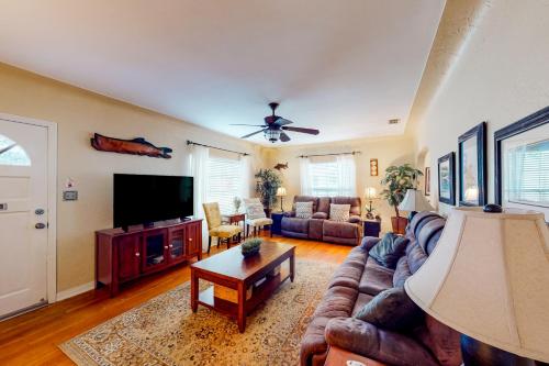 Coffeepot Cottage — 4-Star Luxury Hotel in St. Petersburg, United States