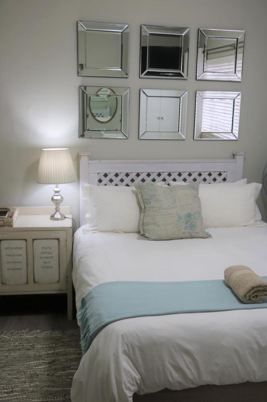 Lavender Lane Queenstown — 4-Star Luxury Hotel in Queenstown, South Africa