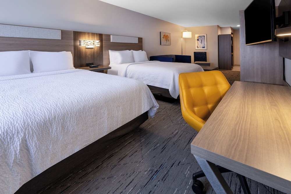 Holiday Inn Express & Suites Flowood by IHG - photo 29