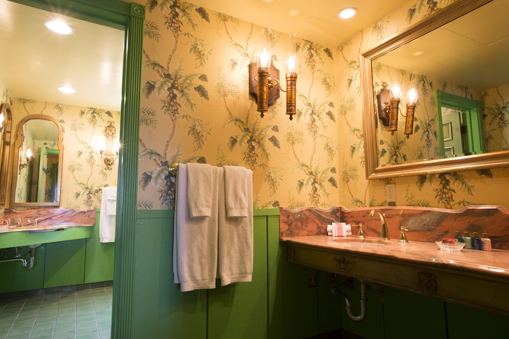 Madonna Inn - photo 206