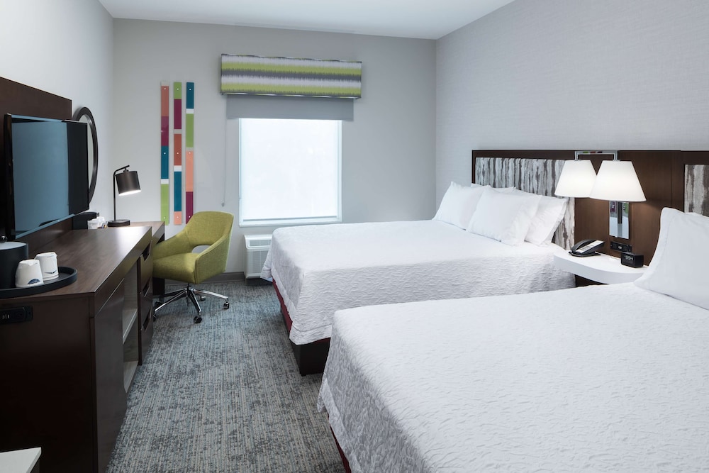 Hampton Inn & Suites Cape Canaveral Cruise Port - photo 16