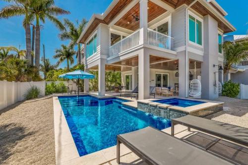 Bikini Bottom 302 Spring Ave in Anna Maria, United States