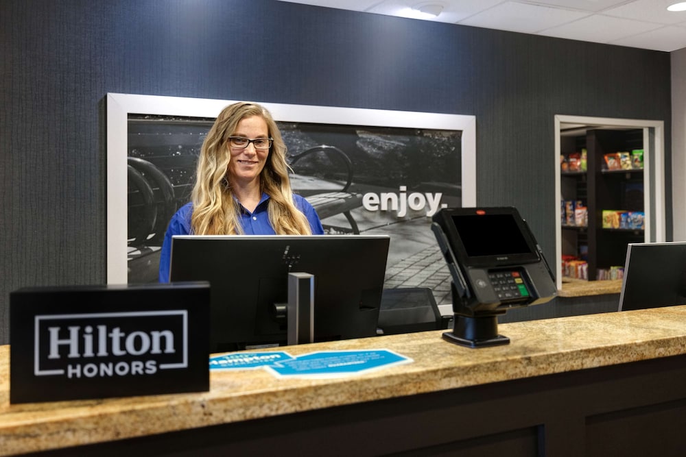 Hampton Inn & Suites San Luis Obispo - photo 6