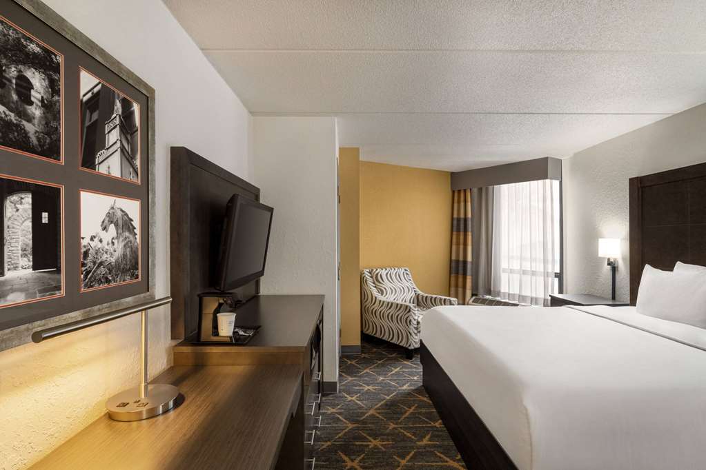 AmericInn by Wyndham Rochester Near Mayo Clinic - photo 39