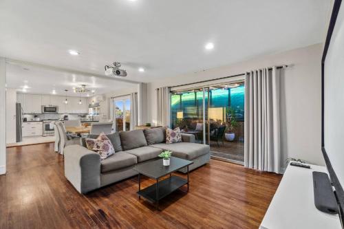 Spacious House close to Petco Park and Gaslamp — 4-Star Luxury Hotel in San Diego, United States