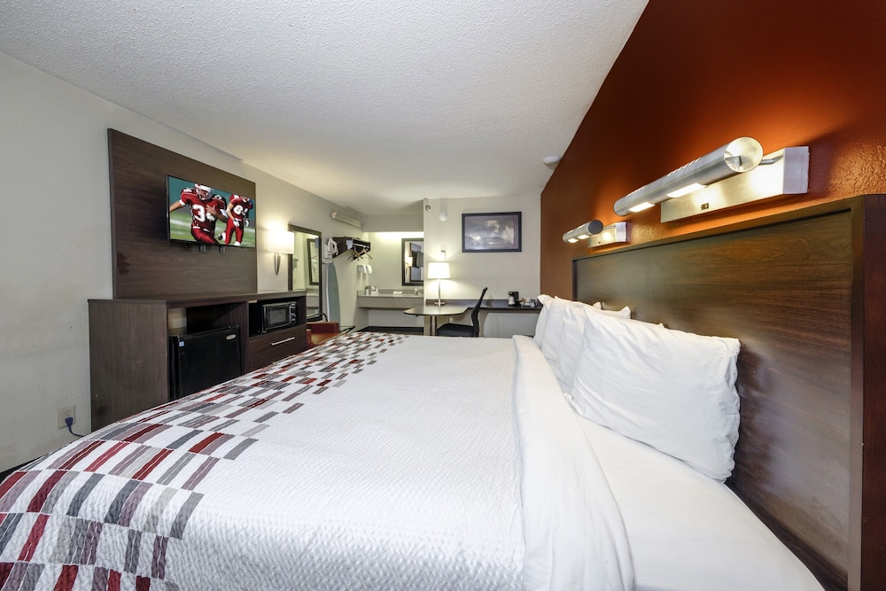 Red Roof Inn Tampa Brandon - photo 17