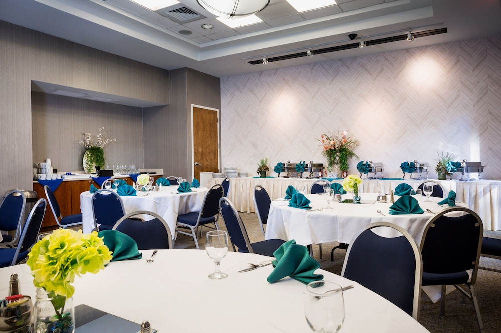 Springhill Suites by Marriott Hampton Coliseum - photo 18