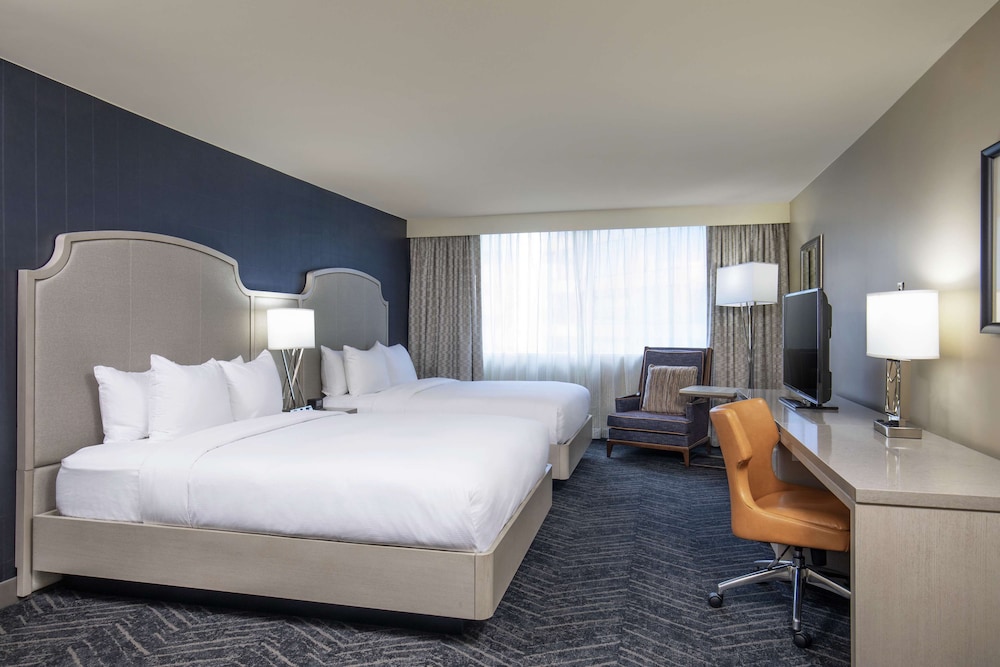DoubleTree by Hilton Hotel Nashville Downtown - photo 20