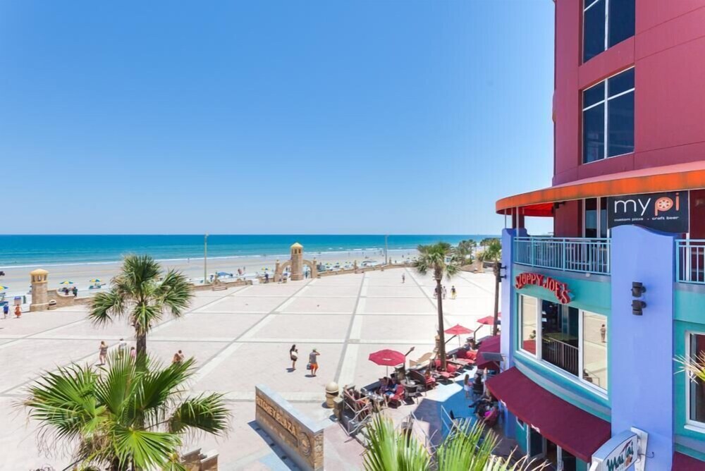 Daytona Beach Resort 306 One Bedroom Condo in Daytona Beach, United States