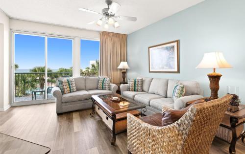 The Crescent 207 - carbon neutral hotel in Destin