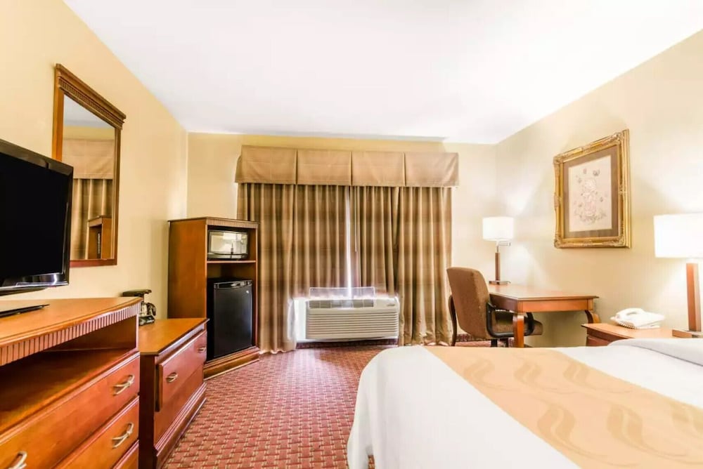 Precious Hotel - photo 10