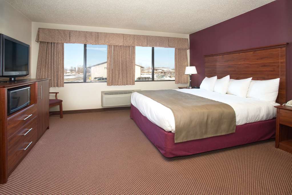 AmericInn by Wyndham New London - photo 17