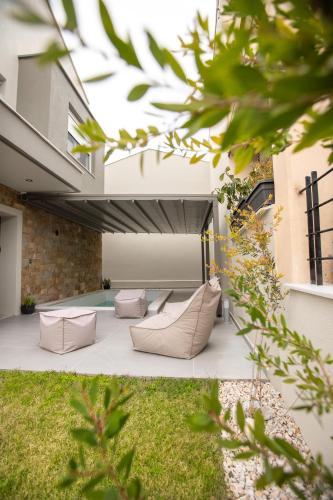 Villa Magdalena by RentalsPro Nikiti Halkidiki — 4-Star Luxury Hotel in Nikiti, Greece