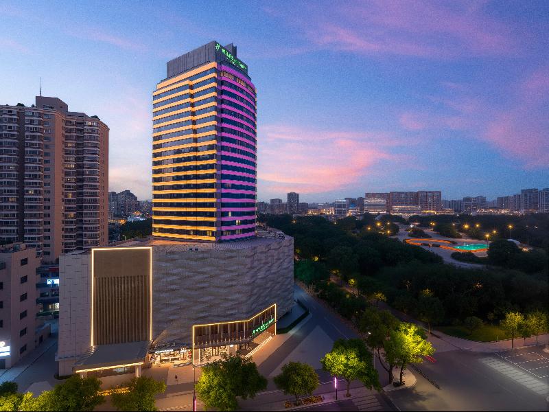 Holiday Inn Yiwu Center by IHG in Yiwu, People's Republic of China