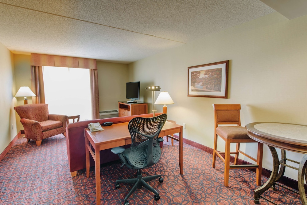 Hilton Garden Inn Manchester Downtown - photo 9