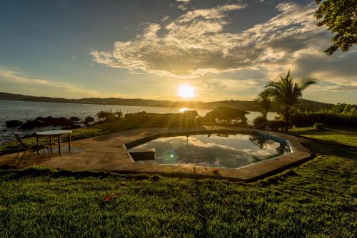 Drake Paradise Point - carbon neutral hotel in Unknown City