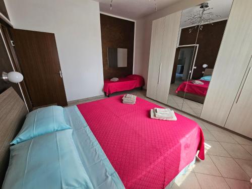 350m dal mare Wi Fi Moderno Tranquillo — 4-Star Luxury Hotel in Punta Marina, Italy