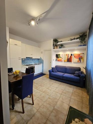 Bilocale a Pochi Passi Dal Mare — 4-Star Luxury Hotel in Giardini-Naxos, Italy
