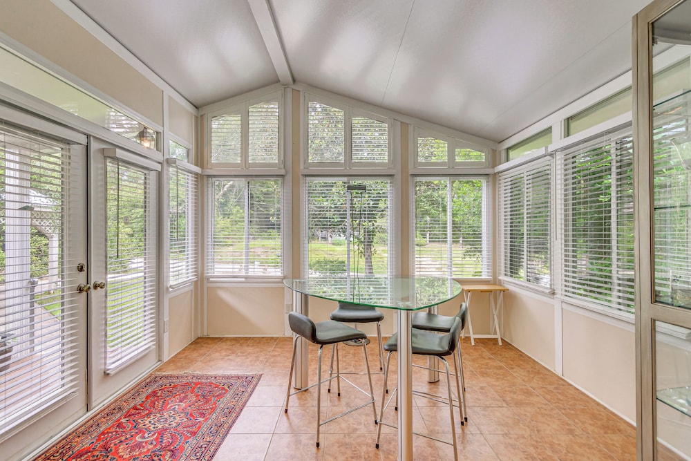 Charming Fairhope Home 2 Mi To North Beach Park 19764411 — Fairhope