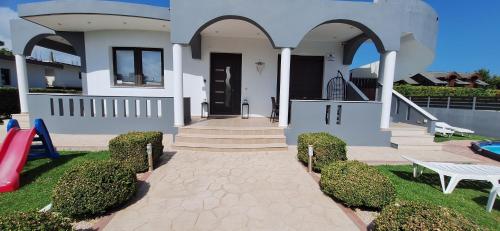Rhodian Villa — 4-Star Luxury Hotel in Kremasti, Greece