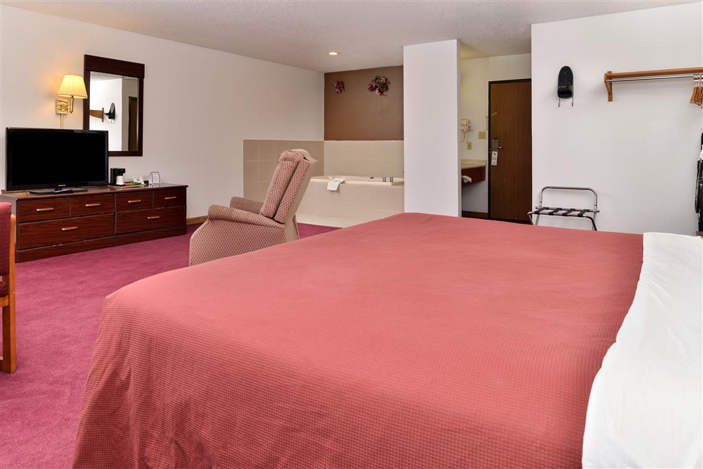 Americas Best Value Inn Beardstown - photo 5