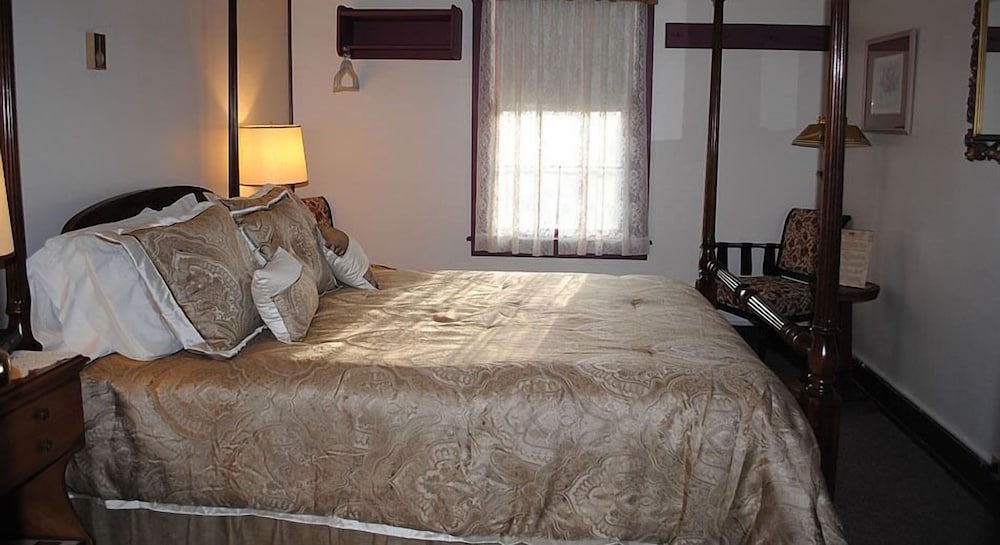 Crestmont Inn - photo 10