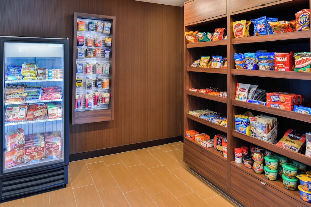 Fairfield Inn & Suites By Marriott Beaumont - photo 33