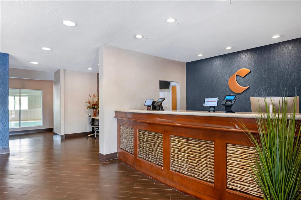 Comfort Inn & Suites North Greenfield - photo 6