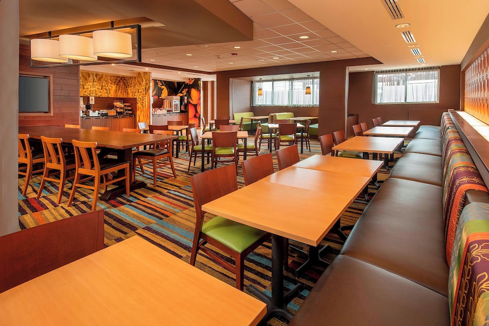 Fairfield Inn & Suites by Marriott Harrisburg International Airport - photo 28