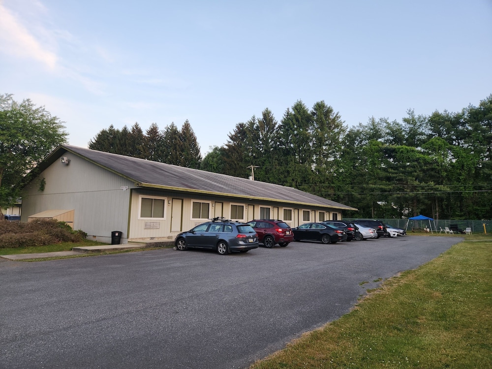 Glenwood Inn Stroudsburg - photo 58