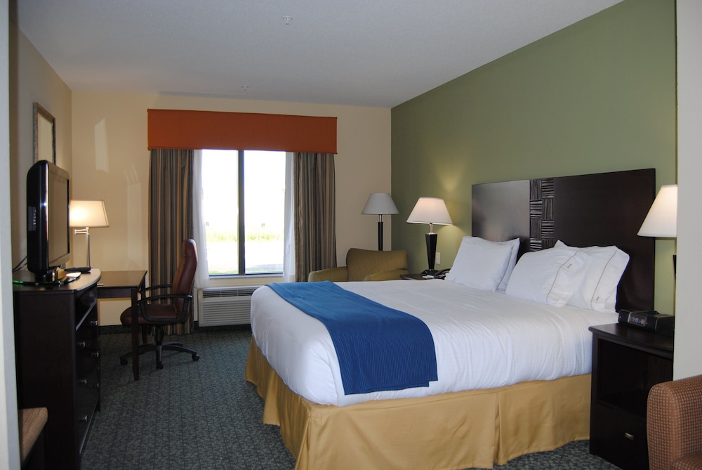 Holiday Inn Express & Suites Covington by IHG - photo 17