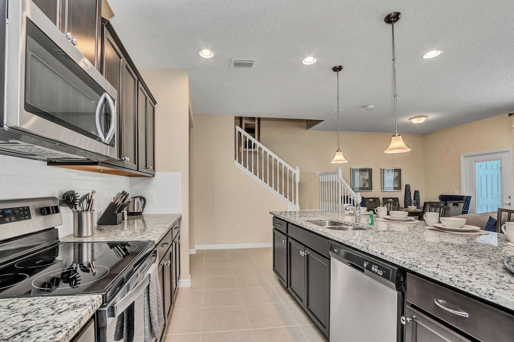 2407 Dubai Street - photo 11