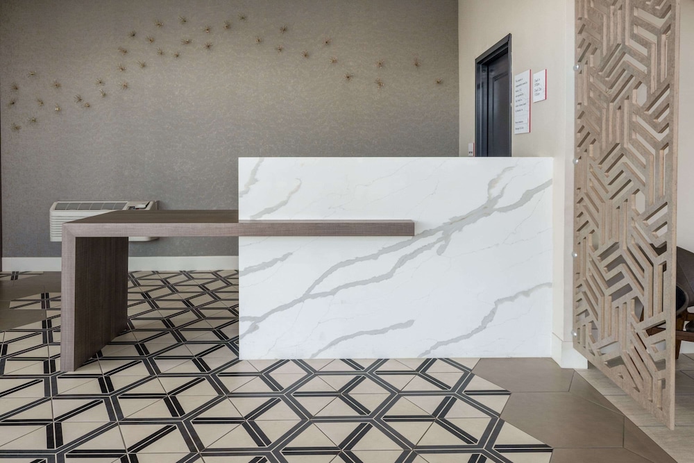 Ramada by Wyndham Modesto Yosemite Area - photo 5