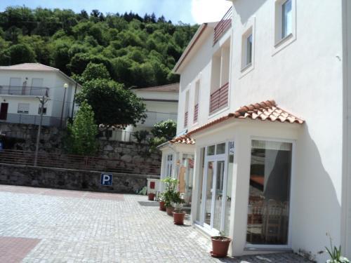 Vale Do Zezere - carbon neutral hotel in Manteigas
