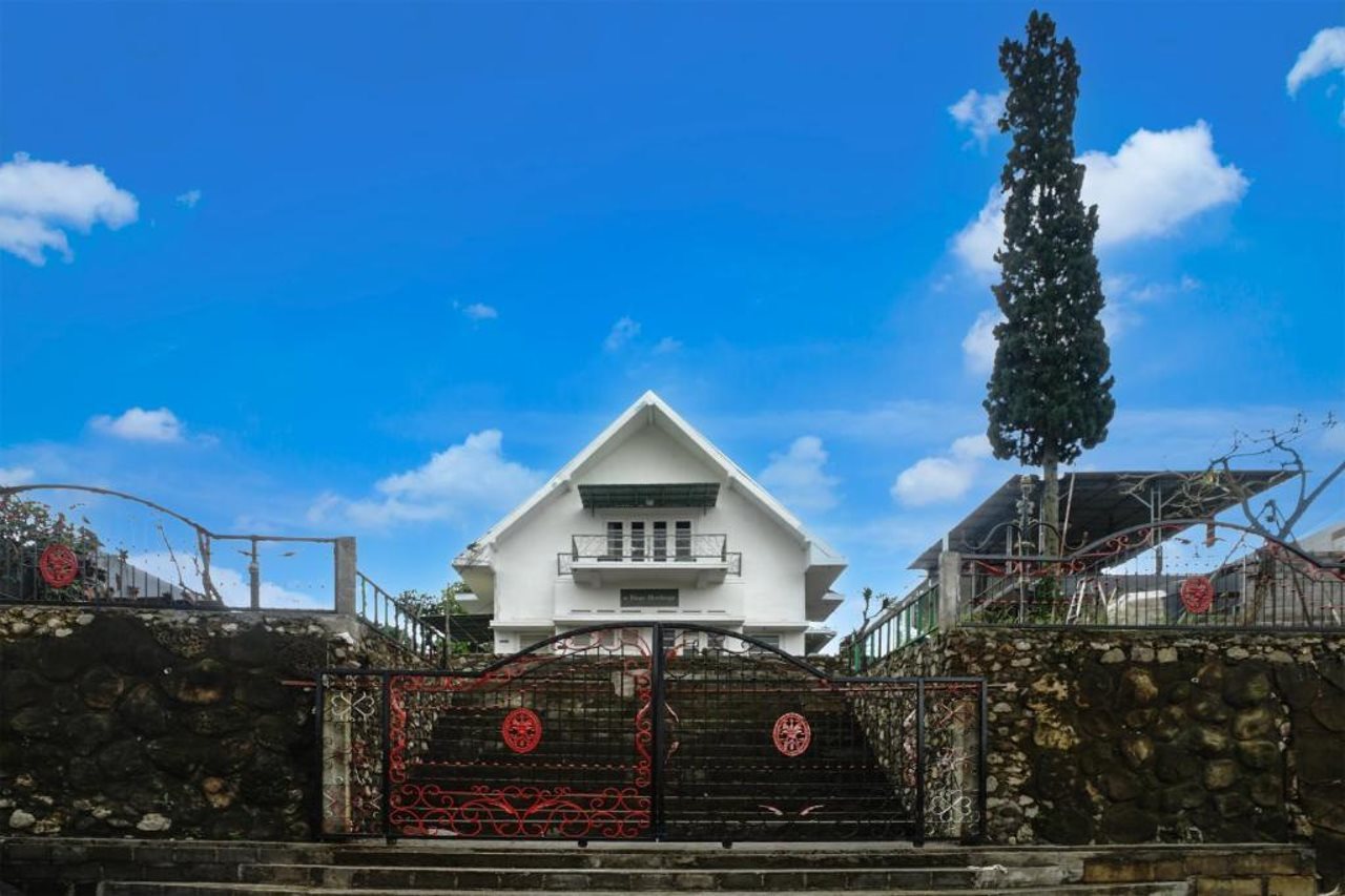 Hotel O near Alun Alun formerly Embun Pagi Hotel & Villa Resort in Batu, Indonesia