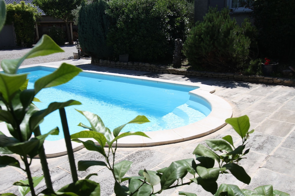Vanderbilt Inn - carbon neutral hotel in Naples