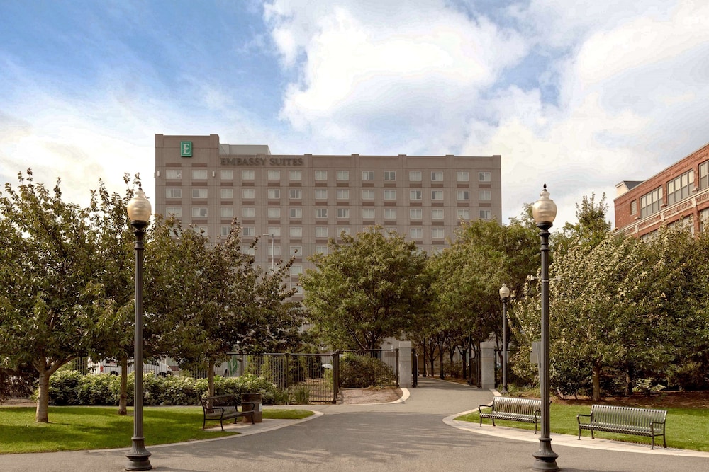 Embassy Suites Boston Logan Airport - photo 53