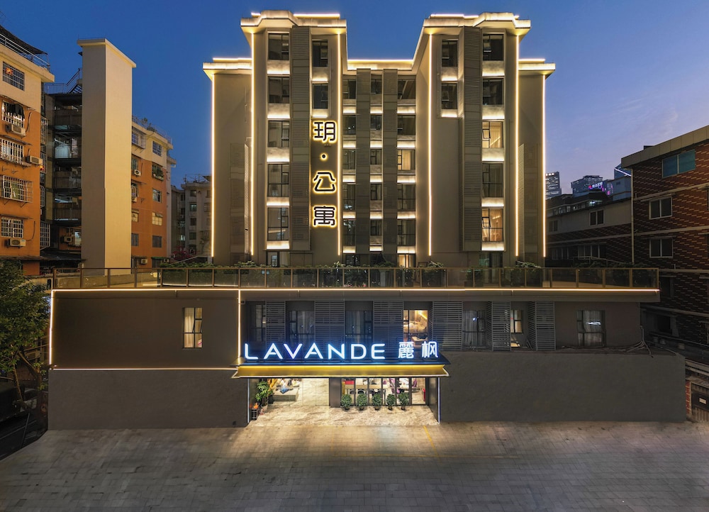 Lavande International Hotel Guangzhou TaiKoo Hui Square Shipaiqiao Metro Station Branch Free Shuttle Bus to Canton Fair Complex During Canton Fair Period — 4-Star Luxury Hotel in Guangzhou, People's Republic of China