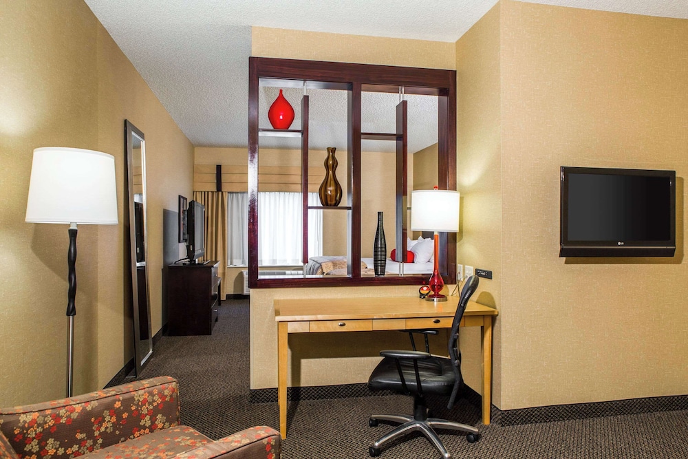 Cambria Hotel Raleigh Durham Airport - photo 14