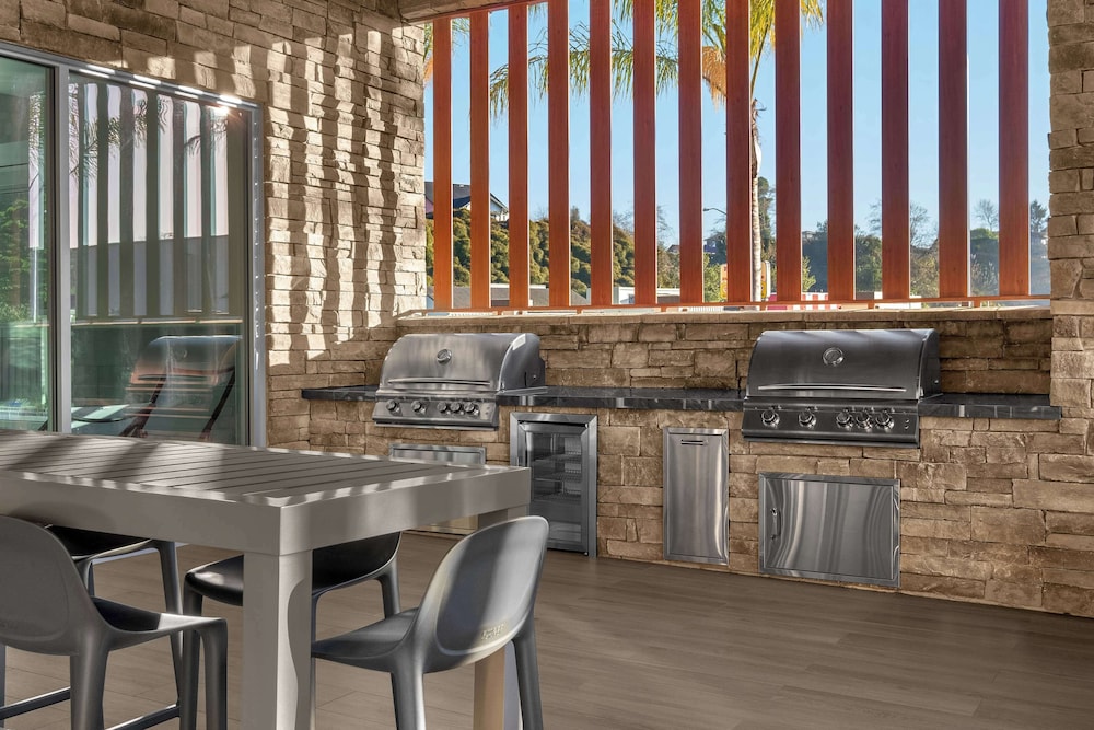 Home2 Suites By Hilton Eureka - photo 39
