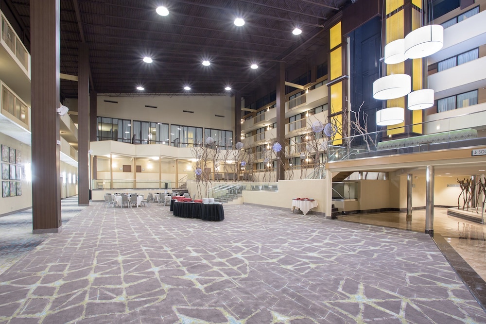 Wyndham Grand Executive Center Little Rock Airport - photo 46
