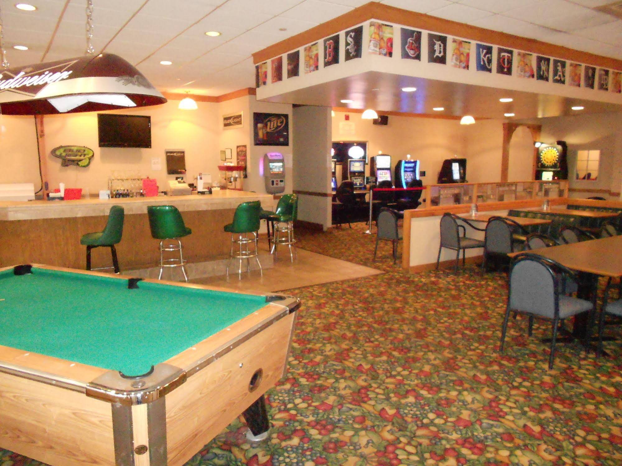 Travelodge Peoria Hotel And Conference Center — Peoria
