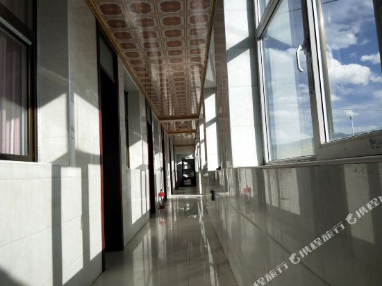 Qu Xi Jiang mi Sook. in Gonghe, People's Republic of China