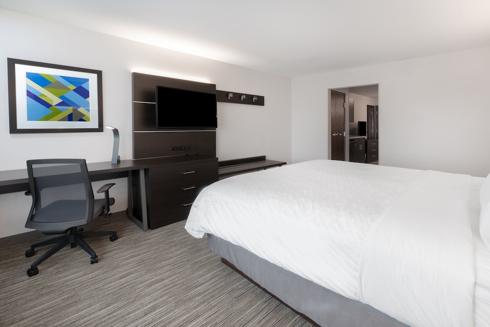 Holiday Inn Express & Suites Trinidad by IHG - photo 13